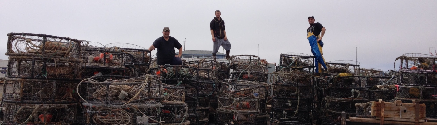 Captain John Beardon, and Deckhands Carl Wakefield and Bob Banks recovered more than 300 traps in Crescent a City (Photo Credit: J. Renzullo, California Lost Fishing Gear Recovery Project, UC Davis)